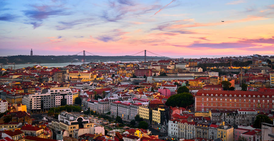 Pretty Sky In Lisbon Wallpaper