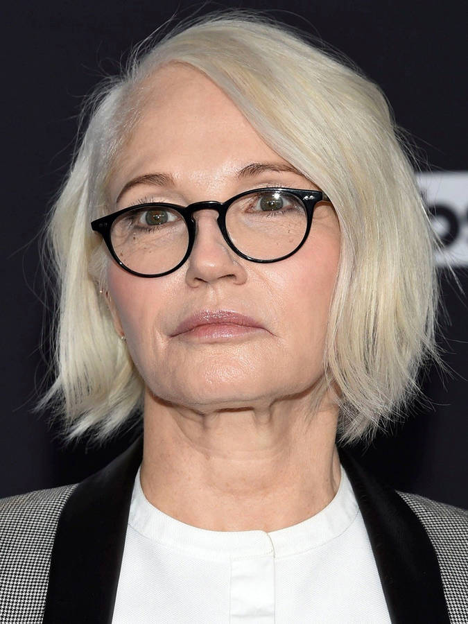 Producer Ellen Barkin White Hair Wallpaper