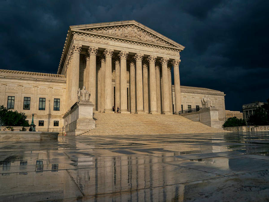 Profile View Of United States Supreme Court Wallpaper