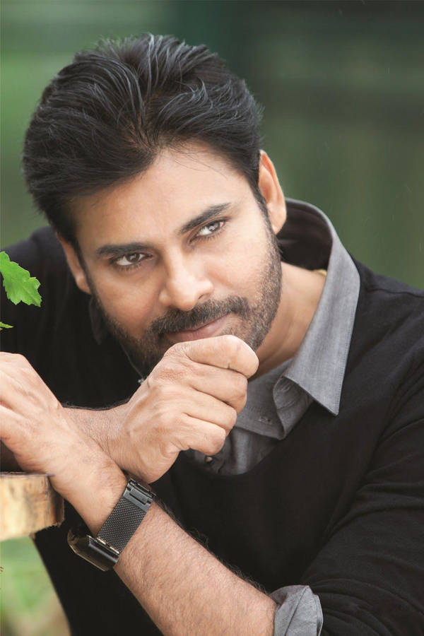 Pspk In Black Shirt Wallpaper