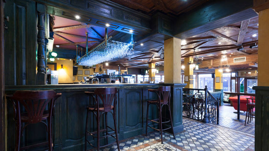 Pub Chic Restaurant Photography Wallpaper