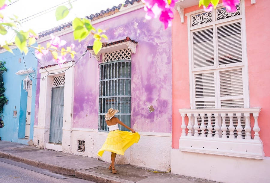 Purple House In Colombia Wallpaper