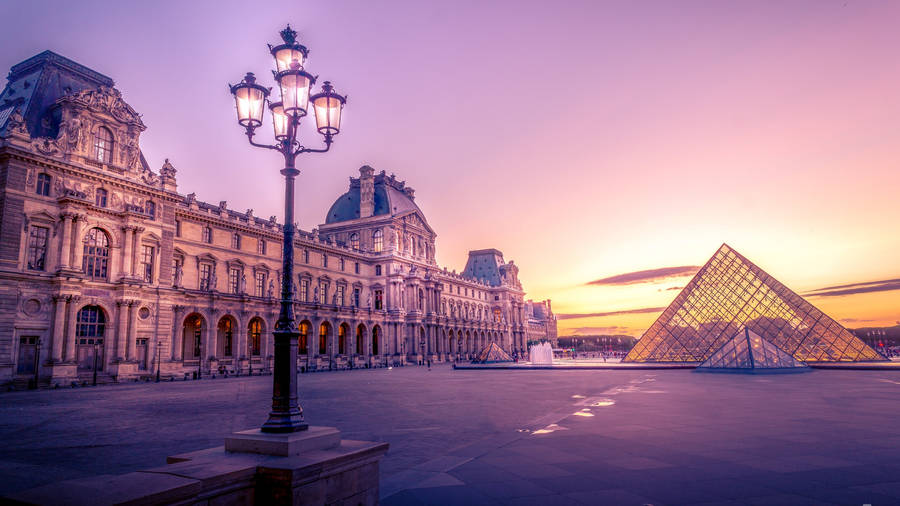 Purple Sunset In Louvre France Wallpaper