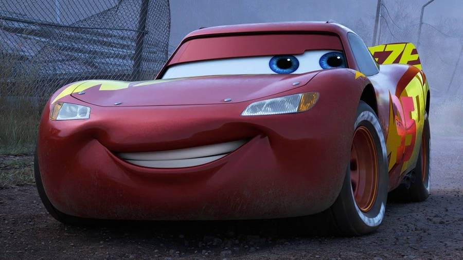 Radiant Lightning Mcqueen From Cars 3 Wallpaper