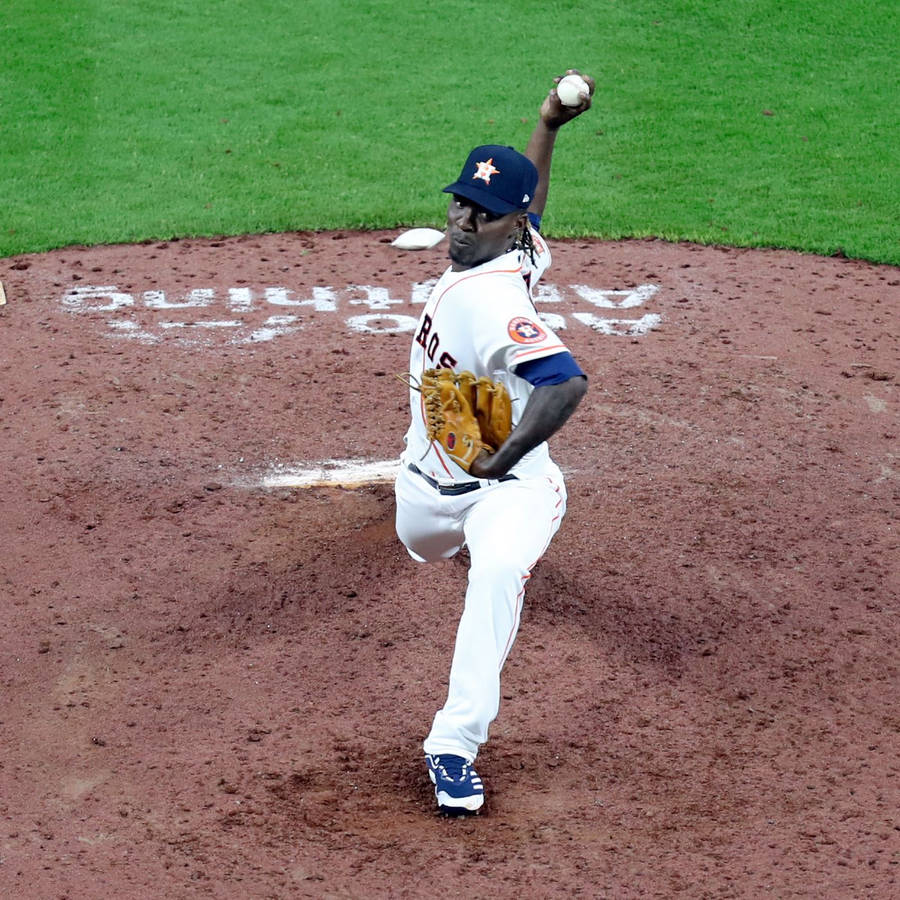 Rafael Montero On The Pitching Mound Wallpaper