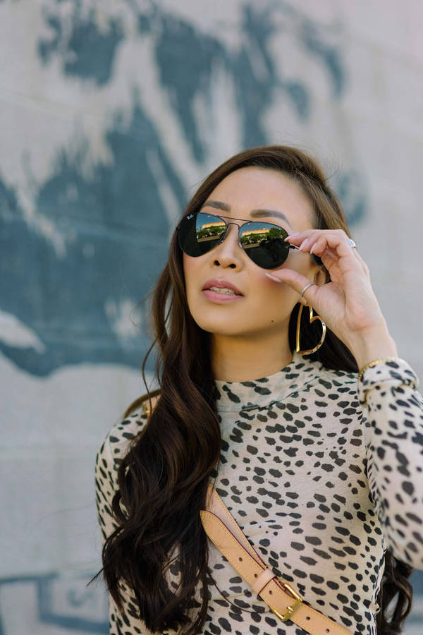 Ray-ban Cool Woman Wallpaper