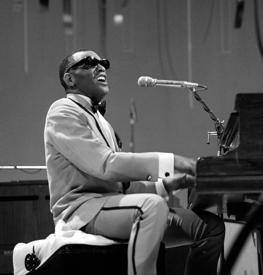 Ray Charles Singing Black And White Wallpaper