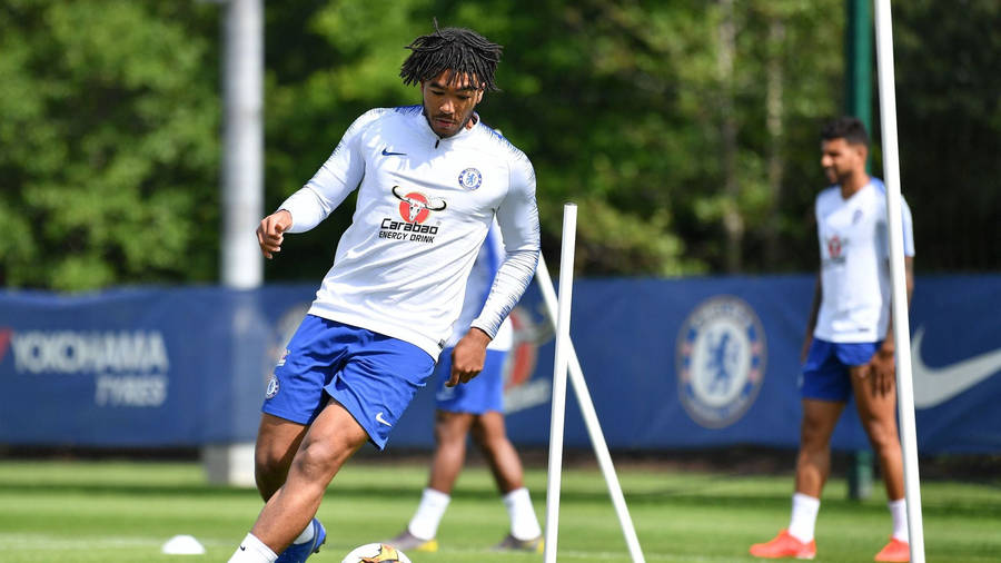 Reece James During Chelsea Practice Wallpaper