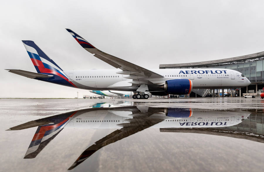 Reflective Aeroflot Wallpaper