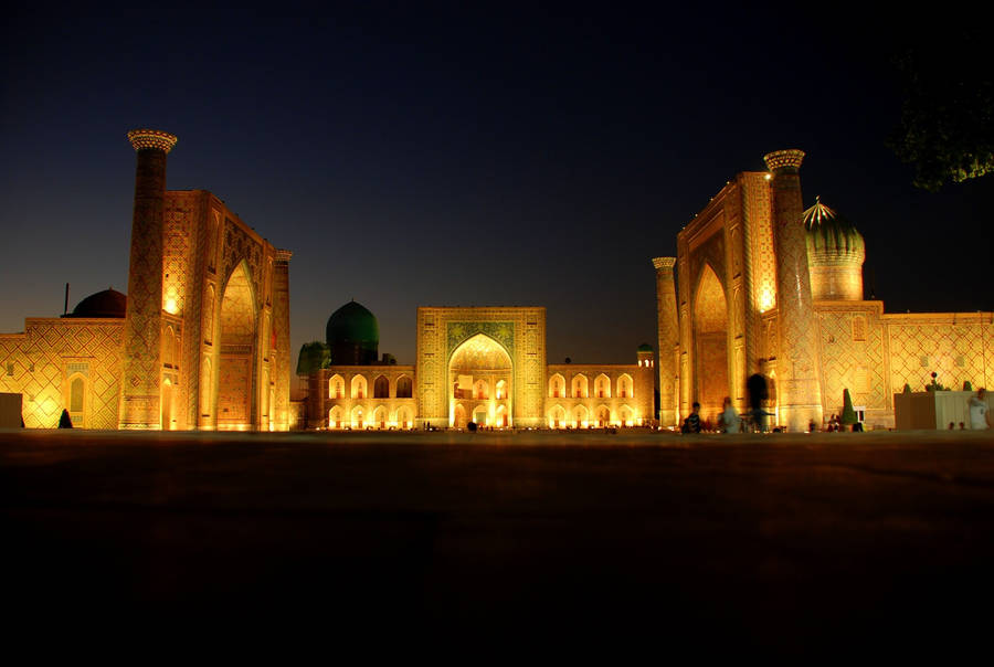 Registon Square Samarkand Nighttime Wallpaper