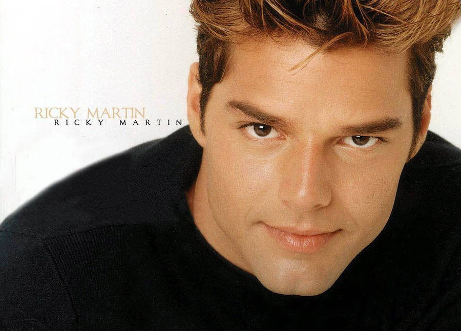 Ricky Martin Close Up Wallpaper