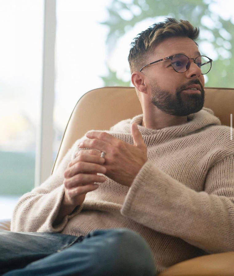 Ricky Martin Eyeglasses Wallpaper