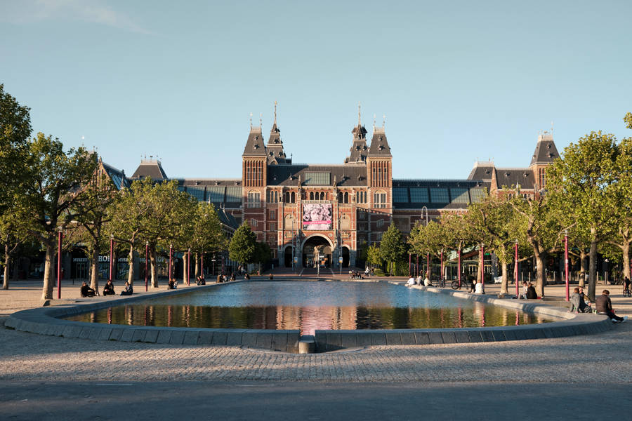 Rijksmuseum With Trees Wallpaper