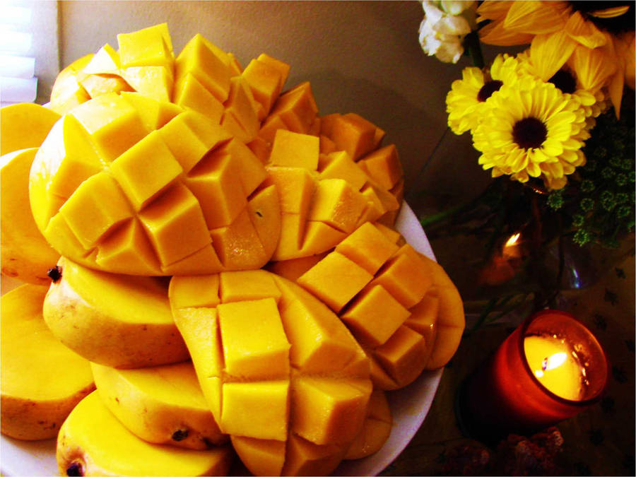 Ripe Mango Cube Cuts Wallpaper