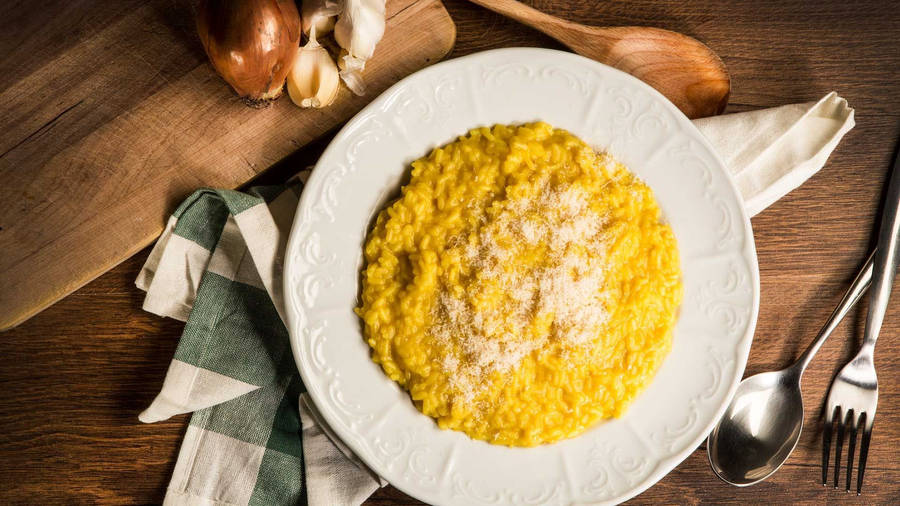 Risotto Creamy Yellow Wallpaper