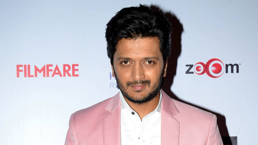 Riteish Deshmukh With Awkward Cute Smile Wallpaper