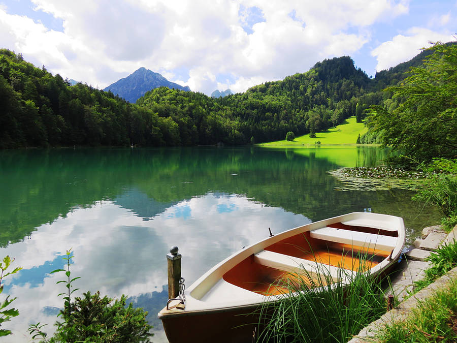 River View At The Countryside Wallpaper