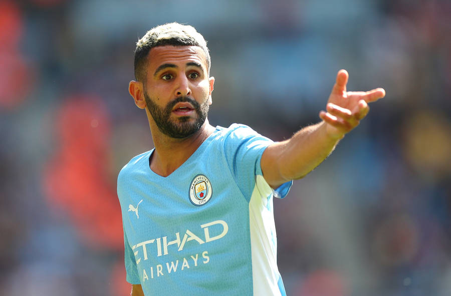 Riyad Mahrez Pointing Left Wallpaper