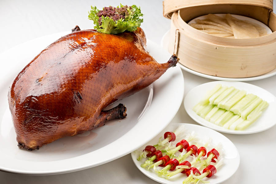 Roasted Peking Duck With Lettuce Wallpaper