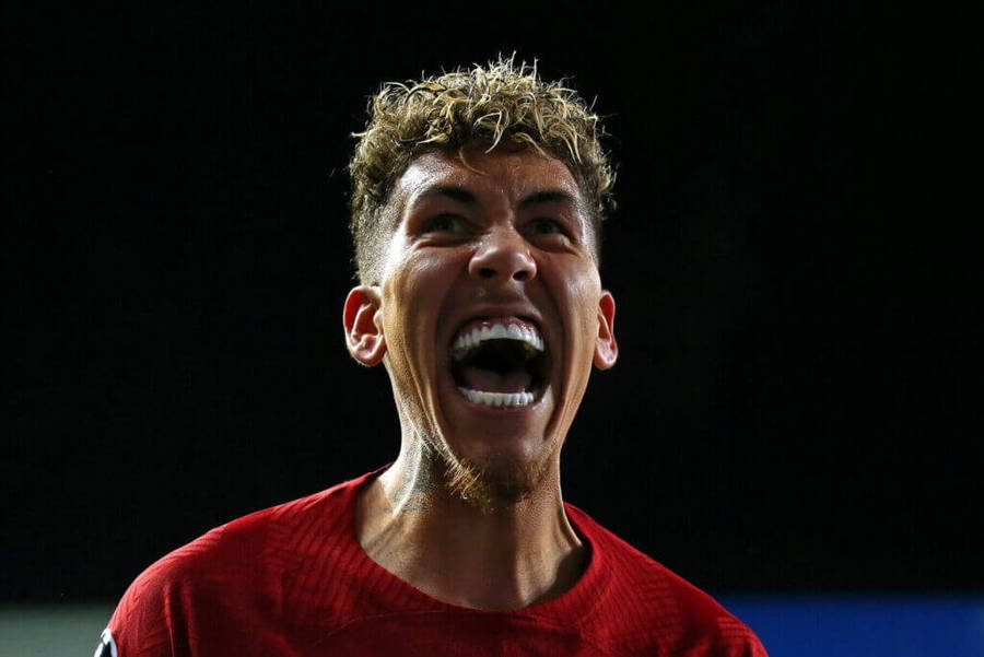 Roberto Firmino Screams Black Background Wallpaper