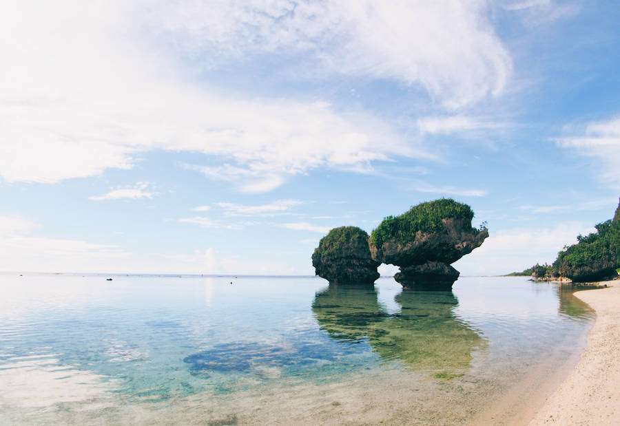 Rock Formation Tanguisson Beach Of Guam Wallpaper