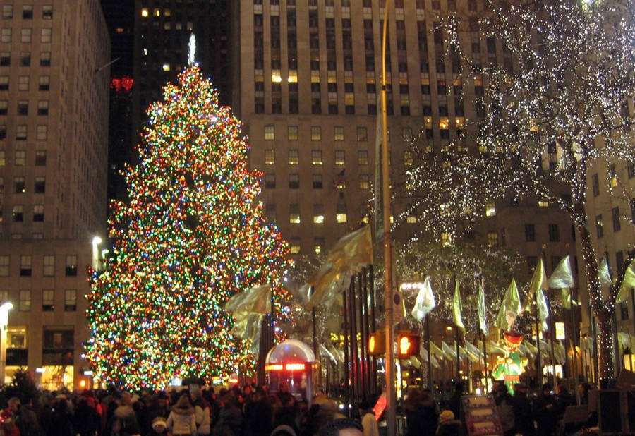 Rockefeller Center Colorful Christmas Tree Wallpaper