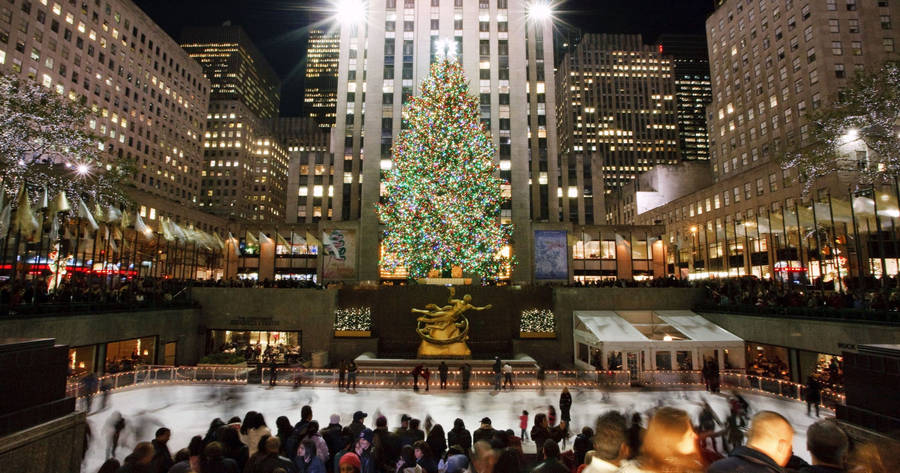 Rockefeller Center Packed Crowd Wallpaper