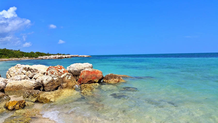 Rocks On Montego Bay Beach Wallpaper