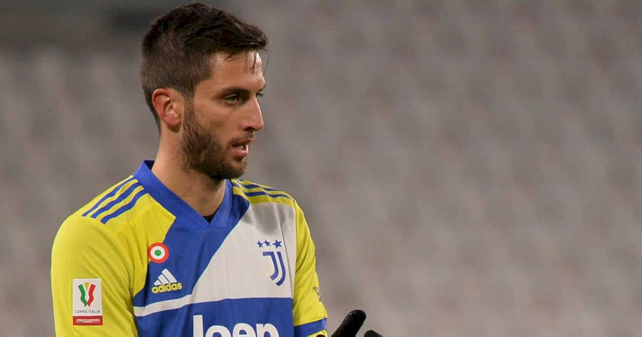 Rodrigo Bentancur In Blue And Yellow Jersey Wallpaper