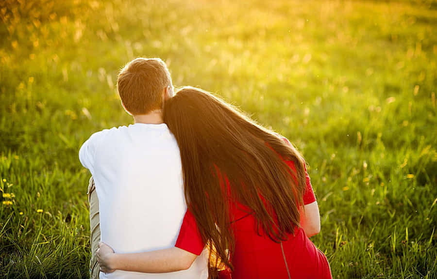 Romantic Couple At Park Wallpaper