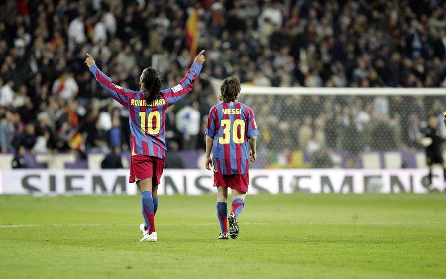 Ronaldinho And Messi Wallpaper