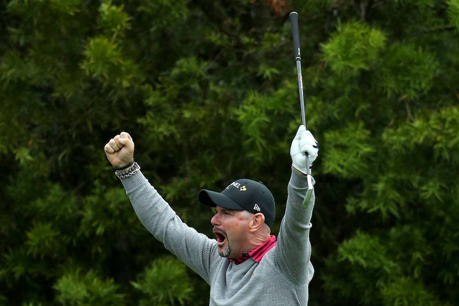 Rory Sabbatini Screaming In Victory Wallpaper