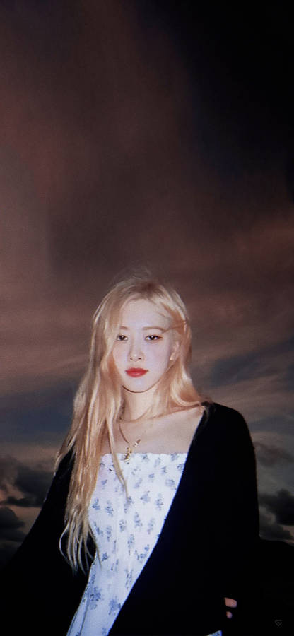 Roseanne Park Aesthetic Wallpaper