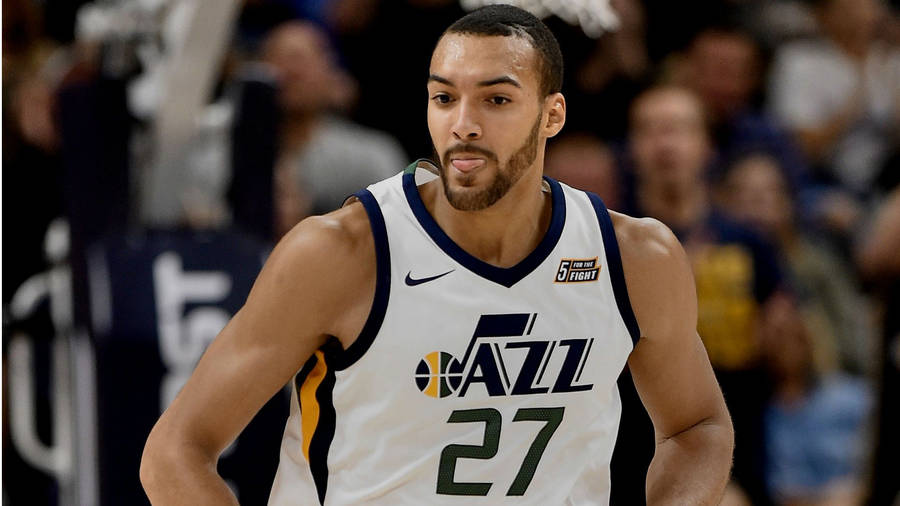 Rudy Gobert Candid White Jazz Jersey Wallpaper