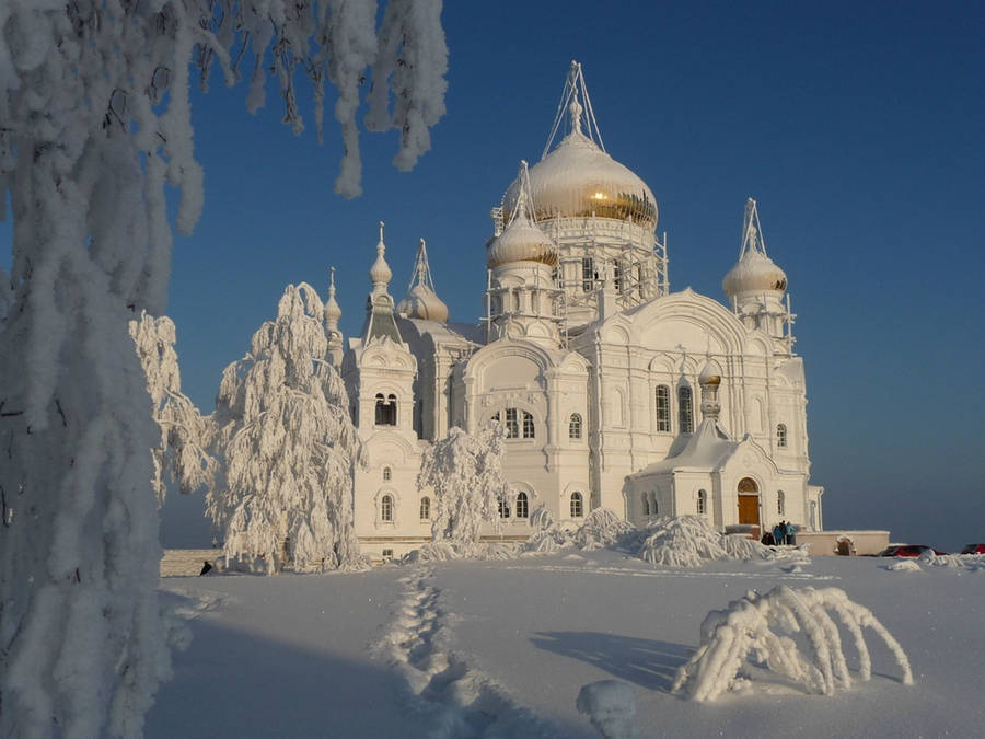 Russia Belogorsky Monastery Wallpaper