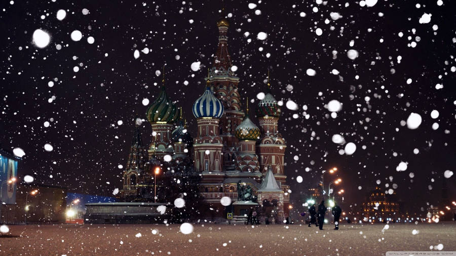 Russia St. Basils Snow Storm Wallpaper