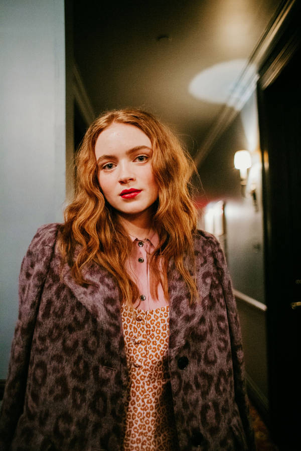 Sadie Sink In A Hotel Wallpaper