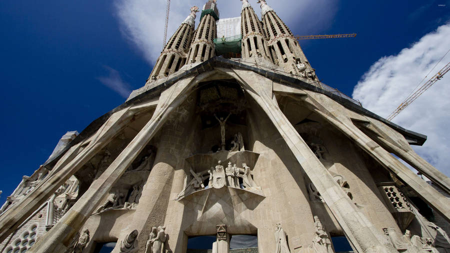 Sagrada Familia Complicated Facade Wallpaper