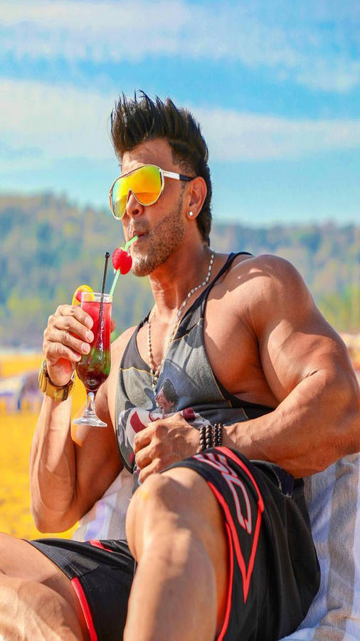 Sahil Khan Indian Fitness Trainer Wallpaper