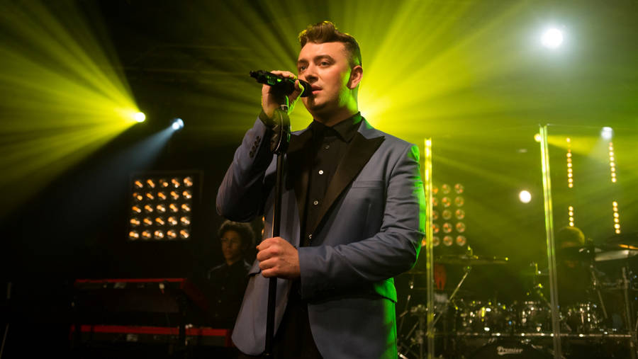 Sam Smith At Iheartradio Wallpaper