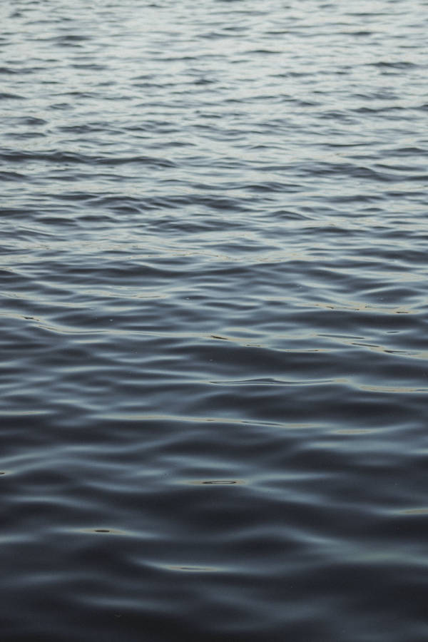 Samsung Galaxy 4k Wave Ripples On Water Wallpaper