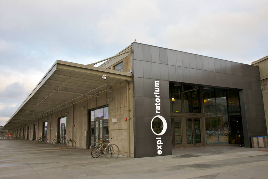 San Francisco Exploratorium Façade Wallpaper