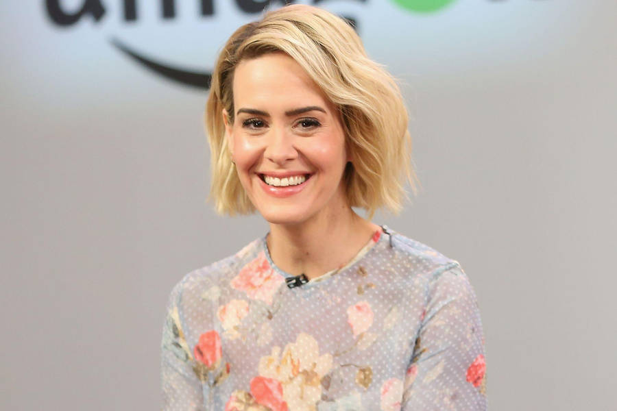 Sarah Paulson Appears On Amazon Wallpaper