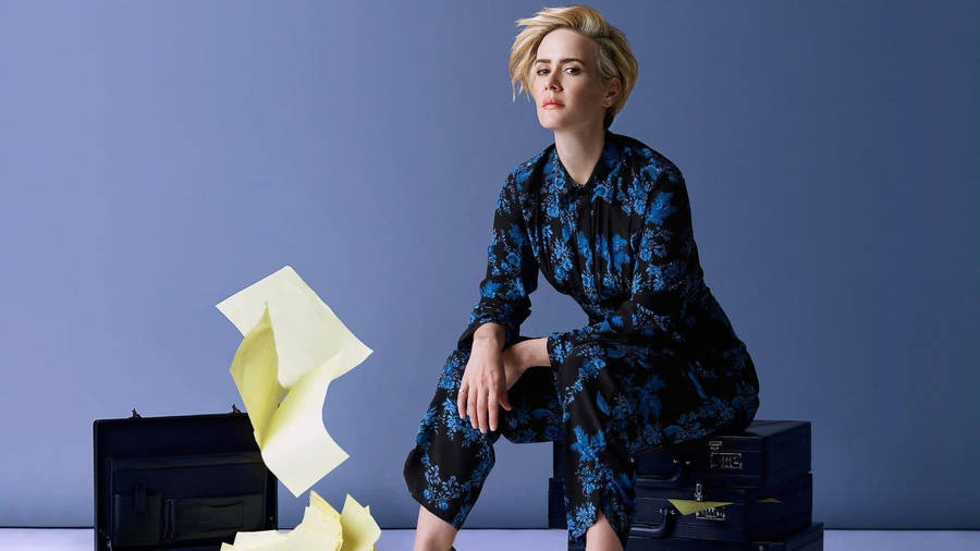 Sarah Paulson Jumper Suit Outfit Wallpaper