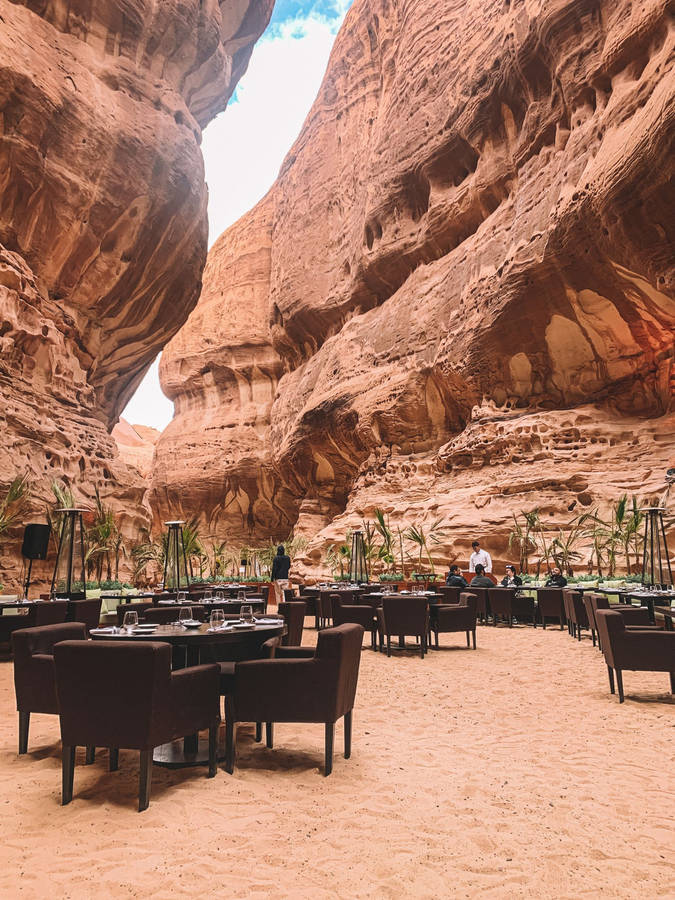 Saudi Arabia's Al-ula Restaurant Wallpaper