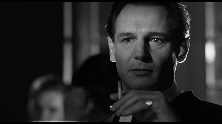 Schindler's List Oskar Schindler Liam Neeson 1993 Stare Wallpaper