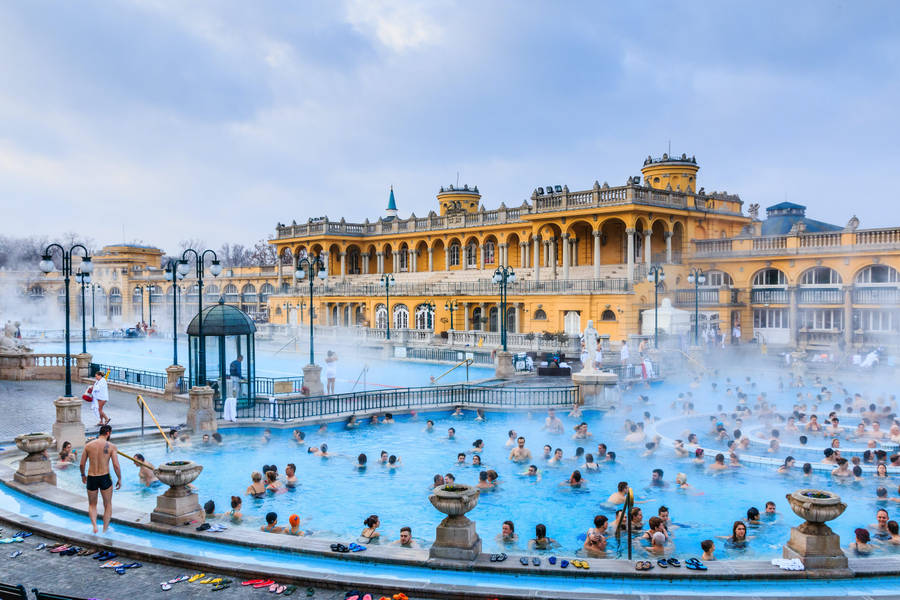 Serene Thermal Spa In Hazy Budapest Wallpaper