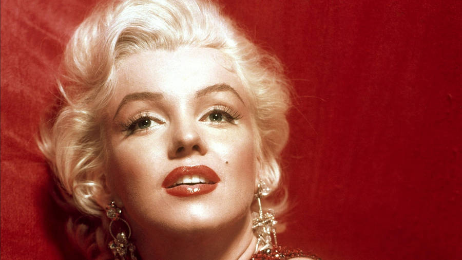 Sexy Marilyn Monroe Red Lips Wallpaper