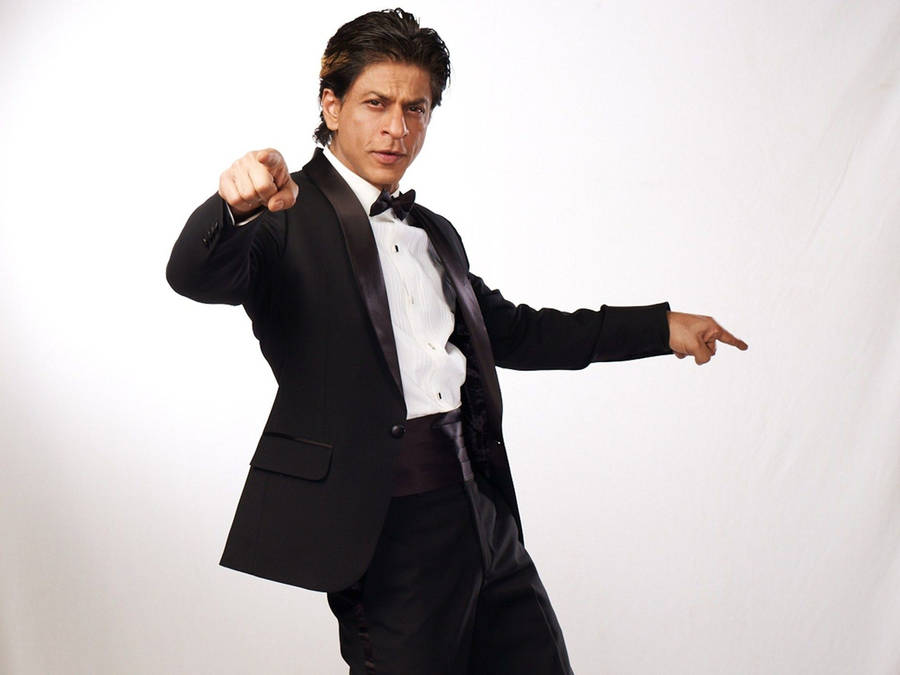 Shah Rukh Khan Classy Suit Wallpaper