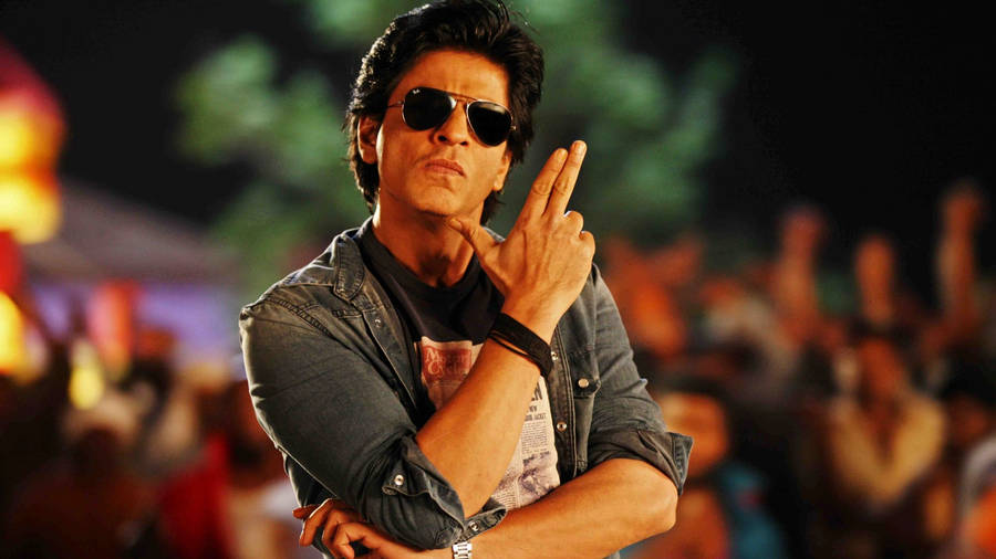 Shah Rukh Khan Cool Pose Wallpaper